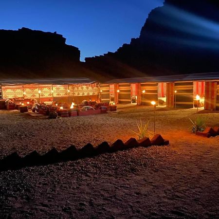 Wadi Rum Wonders Camp Extérieur photo